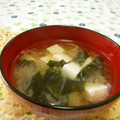 赤い電話's cooksnap of when they made 簡単 みそ汁.