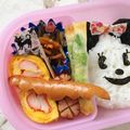 まごころ食堂's cooksnap of when they made ハロウィン弁当にコウモリの飾り切り.