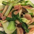 ＊kanakana＊'s cooksnap of when they made ダラ嫁★チンゲン菜のベーコン炒め.