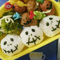 eiyoushi's cooksnap of when they made ハロウィン☆スケルトンおにぎり弁当.
