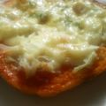にゃぁくん's cooksnap of when they made 鮭マヨバジルとエビプリピザ.