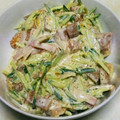 ワンと5ニャン's cooksnap of when they made 今が旬！柿ときゅうりのサラダ.
