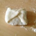 Yokchina's cooksnap of when they made 餃子の皮deバナナパイ.