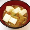 omyuo's cooksnap of when they made なめことはんぺんのみそ汁.