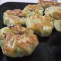 ちゃっきーー's cooksnap of when they made 気軽に作れて好評☆１５０個完食焼き餃子.