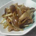 しおとも's cooksnap of when they made たっぷりキノコのおかか煮.