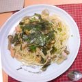 窓ちん's cooksnap of when they made 生鮭とキノコの和風スパゲッティ.