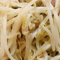 赤き血のイレブン's cooksnap of when they made モヤシが美味すぎ★鶏肉とモヤシのマヨポン.