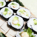 KUMI KUMI's cooksnap of when they made 簡単♪エビとアボカドの巻き寿司.