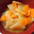 クックRB0NKJ☆'s cooksnap of when they made 大根と人参の味噌汁.