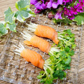 makichihua's cooksnap of when they made サーモンのかいわれ大根＆みょうが巻き♪.