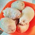 クック4KX1EG☆'s cooksnap of when they made チン！して簡単！里芋の皮むき☆.