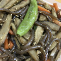 ♪まるえ's cooksnap of when they made こんにゃくとごぼうとししとうの甘辛炒め.