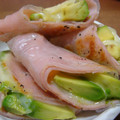 ivy440's cooksnap of when they made 生春巻きの皮で簡単♪　アボカドチーズ焼き.