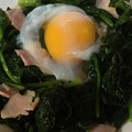 黄金の輝き亭's cooksnap of when they made ほうれん草とベーコン炒め☆とろ～りタマゴ.