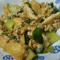 Mαru☆'s cooksnap of when they made 青梗菜＆あげのオイスター卵炒め.