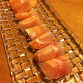 とみ家's cooksnap of when they made 柿とチーズの生ハム巻き.