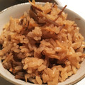 まこぴー's cooksnap of when they made 簡単★あみえびときのこの炊き込みご飯.