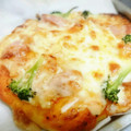 Kate0505's cooksnap of when they made 焼くまで5分♡捏ねずに簡単美味しい♡ピザ.