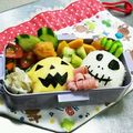 りさらるき's cooksnap of when they made ハロウィンに♪Wジャックおにぎりのお弁当.