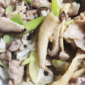 スティッチ、's cooksnap of when they made 簡単！豚肉とキノコのネギ塩炒め✨.