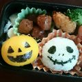 yun☆yu's cooksnap of when they made 女の子☆ﾊﾛｳｨﾝ弁当★キャラ弁当.