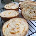 tsunamon's cooksnap of when they made トヨ型でコーングリッツパン.