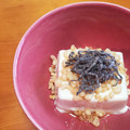 ひなコアラ's cooksnap of when they made 冷ややっこ☆塩こんぶと揚げだま乗せ.
