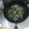 クックQTZ2B4☆'s cooksnap of when they made 簡単一品♡空芯菜とハムのニンニク炒め.