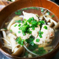 森めぐる's cooksnap of when they made きのこと鶏のつみれ汁.
