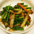 ❦にゃ❦'s cooksnap of when they made じゃがいもとニンニクの芽のそぼろ炒め.