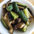ミセストモ's cooksnap of when they made 大葉にんにく醤油できゅうりとなすのお漬物.