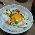 2児ママみきてぃ's cooksnap of when they made 目玉焼き丼.