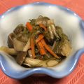 ひさりん5963's cooksnap of when they made 乾燥メカブとキノコ.