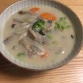 まむさんの嫁's cooksnap of when they made タラと根菜の味噌クリームシチュー.