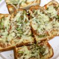 kucingcil's cooksnap of when they made 食パンで節約☆簡単☆パーティーピザ.