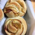 紗重桂's cooksnap of when they made アップルローズパン.
