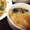 余接20's cooksnap of when they made 学校給食風♪簡単とろとろワンタンスープ.
