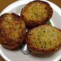 にゃんぶーぶーぶー's cooksnap of when they made 簡単美味☆ガーリックトースト.