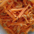 ёのんちんё's cooksnap of when they made めんつゆで味付けにんじんのしりしり.