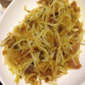 Kadiak's cooksnap of when they made もやし＆福神漬けのカレー粉炒め.