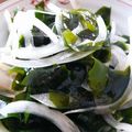 ポキコちゃん's cooksnap of when they made 新玉ねぎとわかめのサラダ.