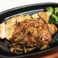 にーほ's cooksnap of when they made 胸肉ステーキ和風ガーリックきのこソース.