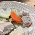 ペイト～ン's cooksnap of when they made 鶏肉と野菜の日本酒たっぷり煮込み鍋.