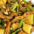 まめまめえんど's cooksnap of when they made カブの葉と新じゃがの揚げ炒め.