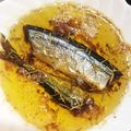 M○oe's cooksnap of when they made 【男の料理】骨まで美味い秋刀魚のコンフィ.