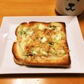 ❁Abake❁'s cooksnap of when they made ブロ茎のたぬきトースト.