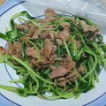やくまるん's cooksnap of when they made 簡単でごめんね♪豆苗とシーチキン炒め.