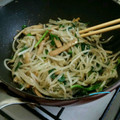 satorukun's cooksnap of when they made 簡単！節約！もやしとメンマの炒め物.