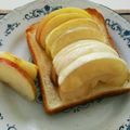 かぐら✩'s cooksnap of when they made 材料4つ 簡単りんごチーズトースト.